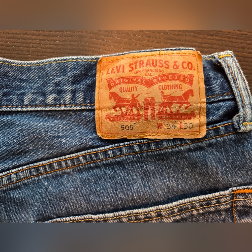 Vintage 90s Levi's 505 Regular Straight Leg Jeans - Medium Wash - 34x30